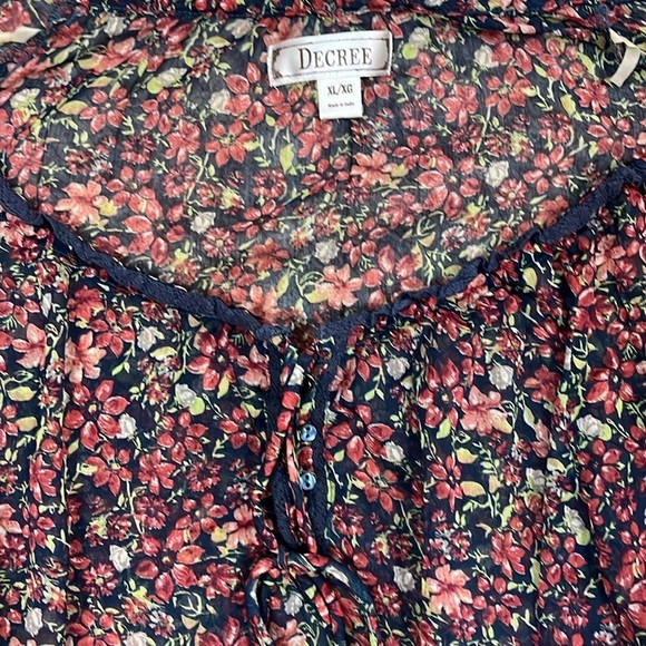 Shirt Bundle - Lightweight Chiffon Career Blouses - Size XL - Picture 8 of 9